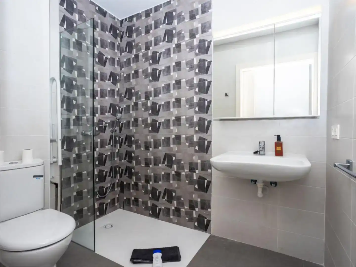 Badezimmer von Wohnung zur Miete in Arrecife