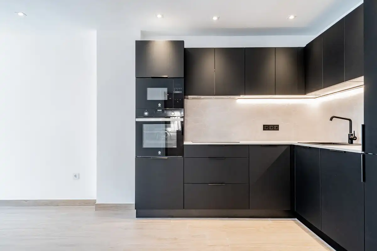 Cuina de Apartament en venda en Marbella amb Aire condicionat, Terrassa i Internet