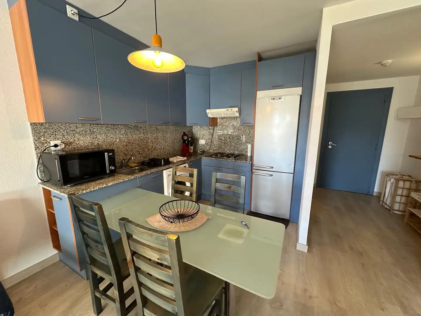Cocina de Apartamento en venta en Roses con Terraza, Amueblado y Horno