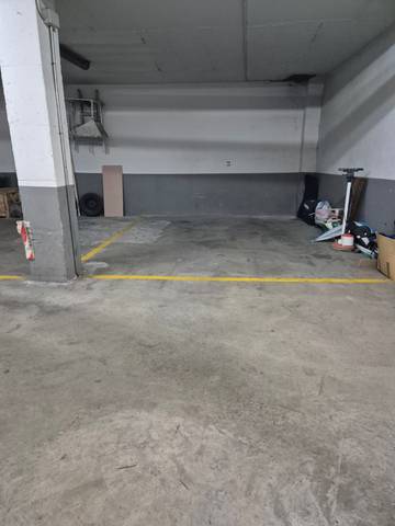 Garaje en Venta en Carrer de Lleó, 11 en La Cogullada
