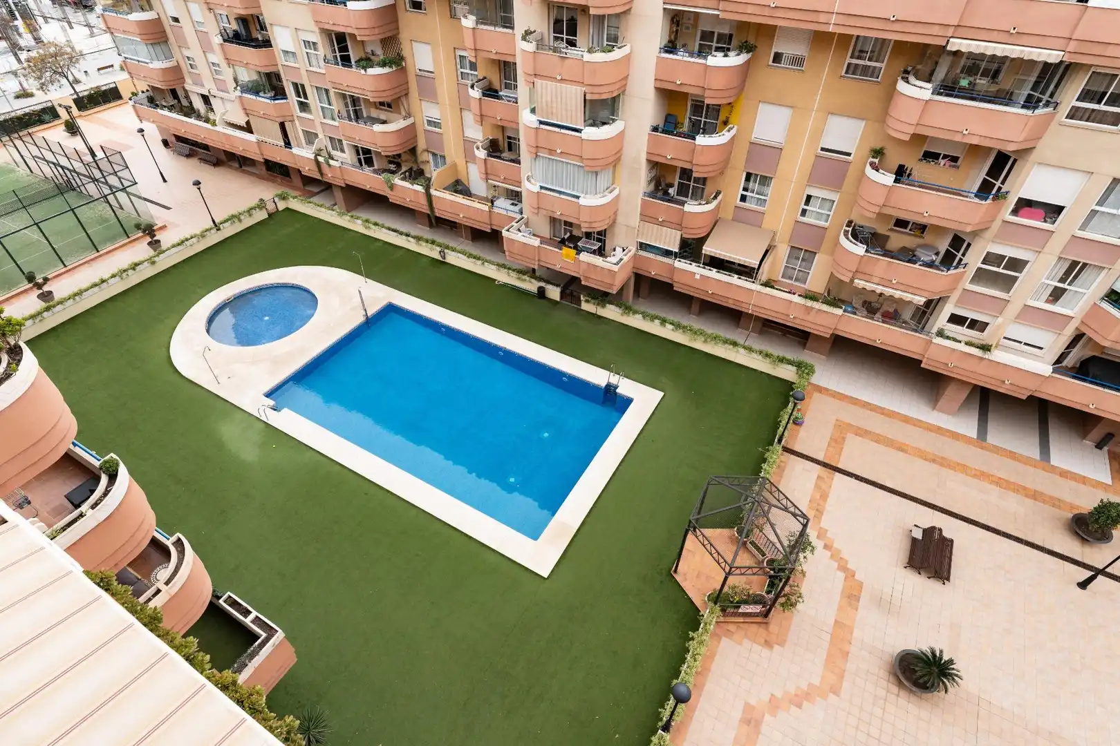Piscina de Apartament en venda en Málaga amb Aire condicionat, Traster i Piscina comunitària