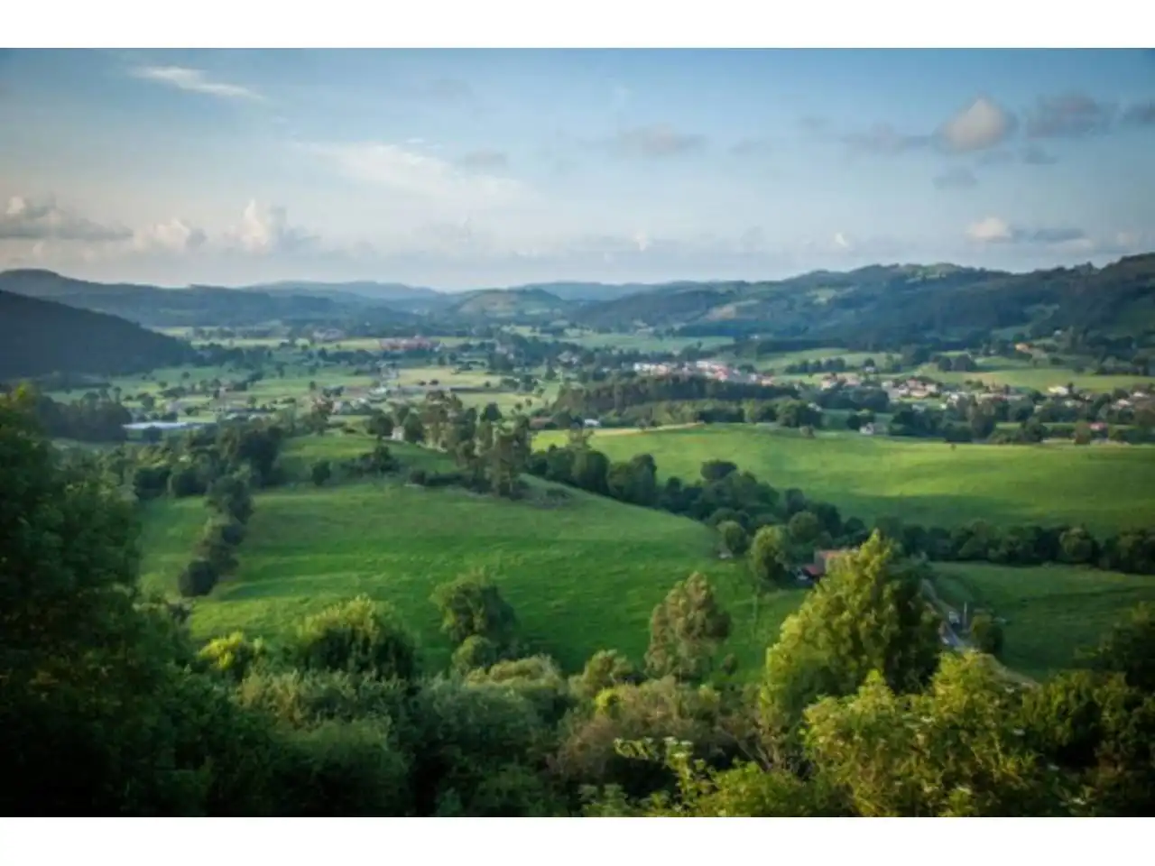 Vista exterior de Casa o chalet en venta en Solórzano con Jardín privado
