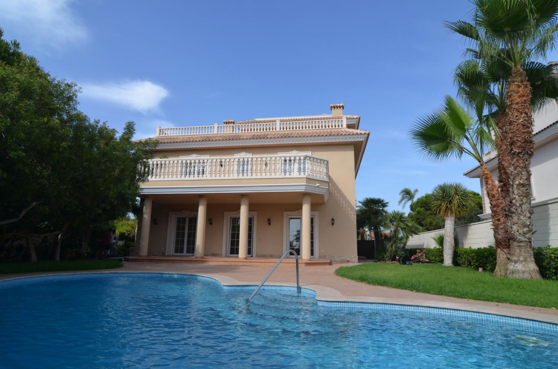 House or chalet for sale in  ARRECIFE 6 CABO ROIG, Punta Prima