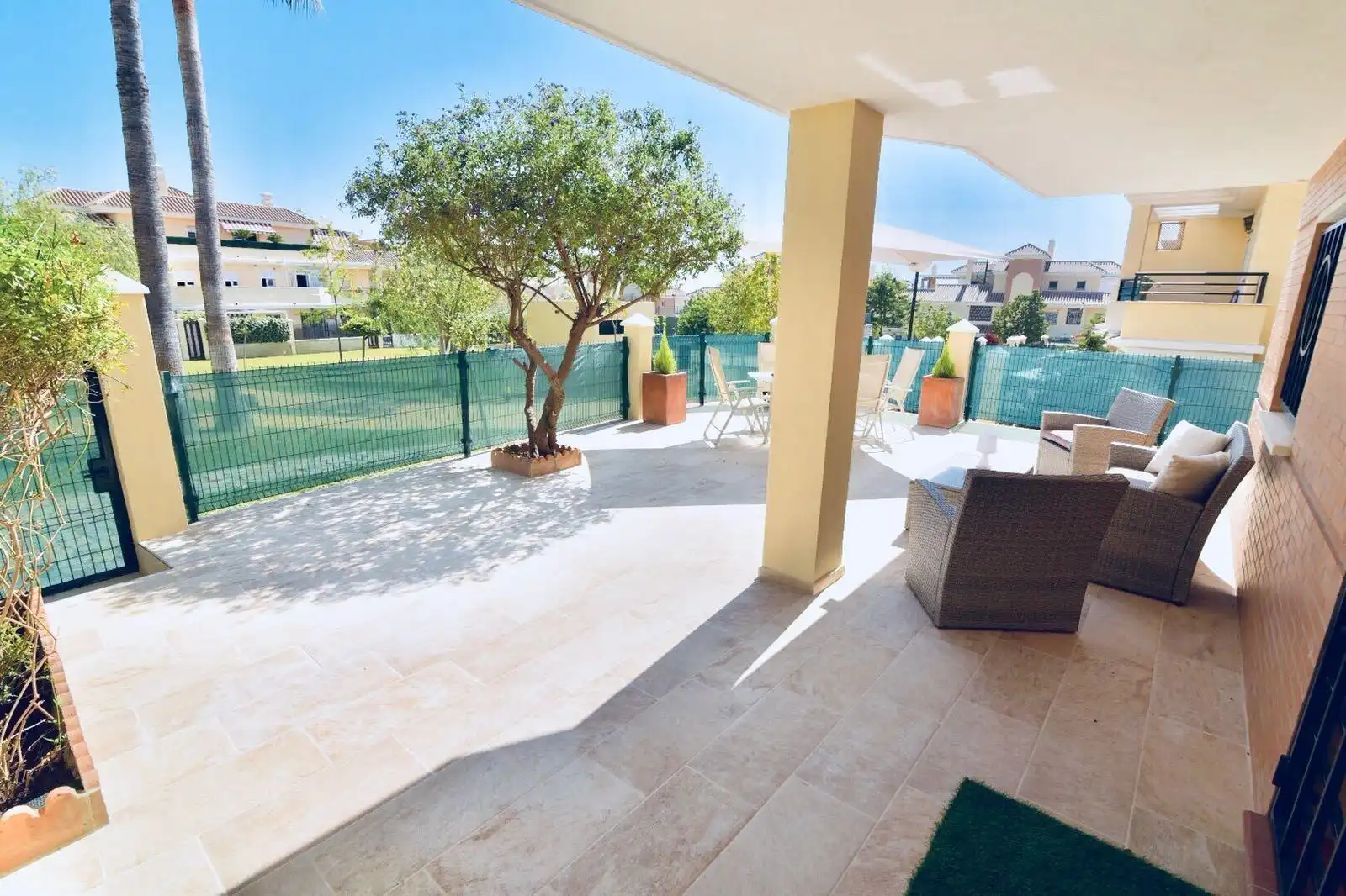 Terraza de Planta baja en venta en Vélez-Málaga con Aire acondicionado, Jardín privado y Terraza