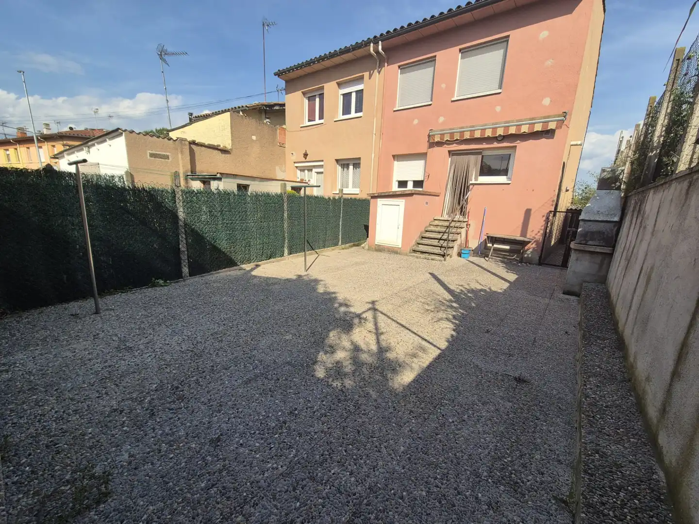 Parkplatz von Einfamilien-Reihenhaus zum Verkauf in Les Masies de Voltregà mit Heizung, Privatgarten und Terrasse