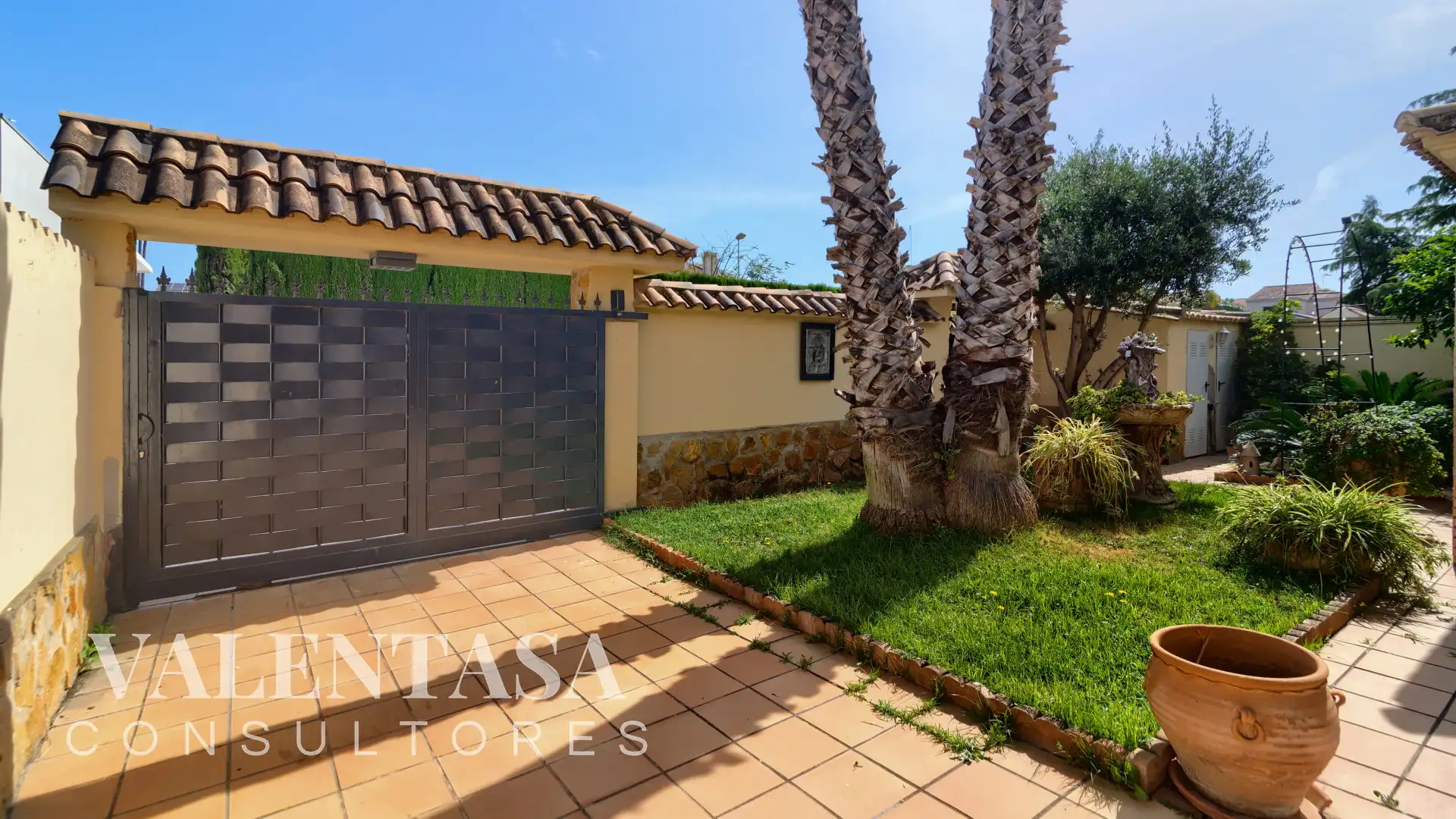 Exterior view of Houses for sale in L'Eliana  with Air Conditioner, Heating and Private garden