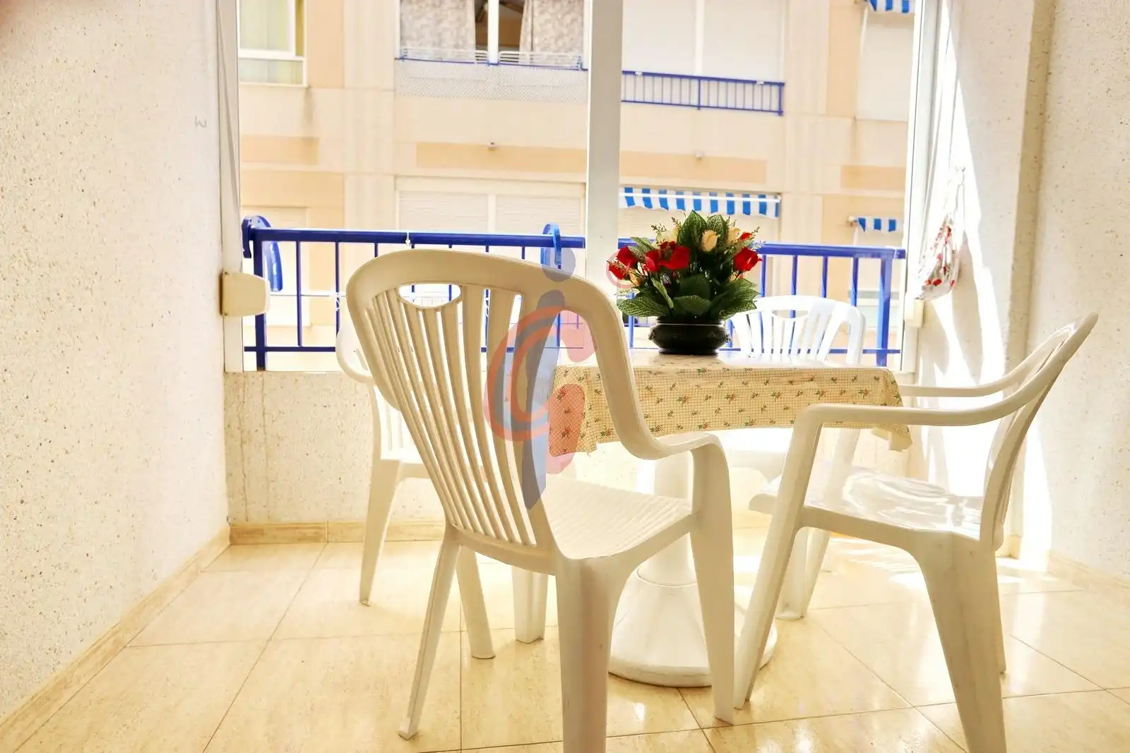 Terraza de Apartamento en venta en Guardamar del Segura con Terraza, Amueblado y Piscina comunitaria
