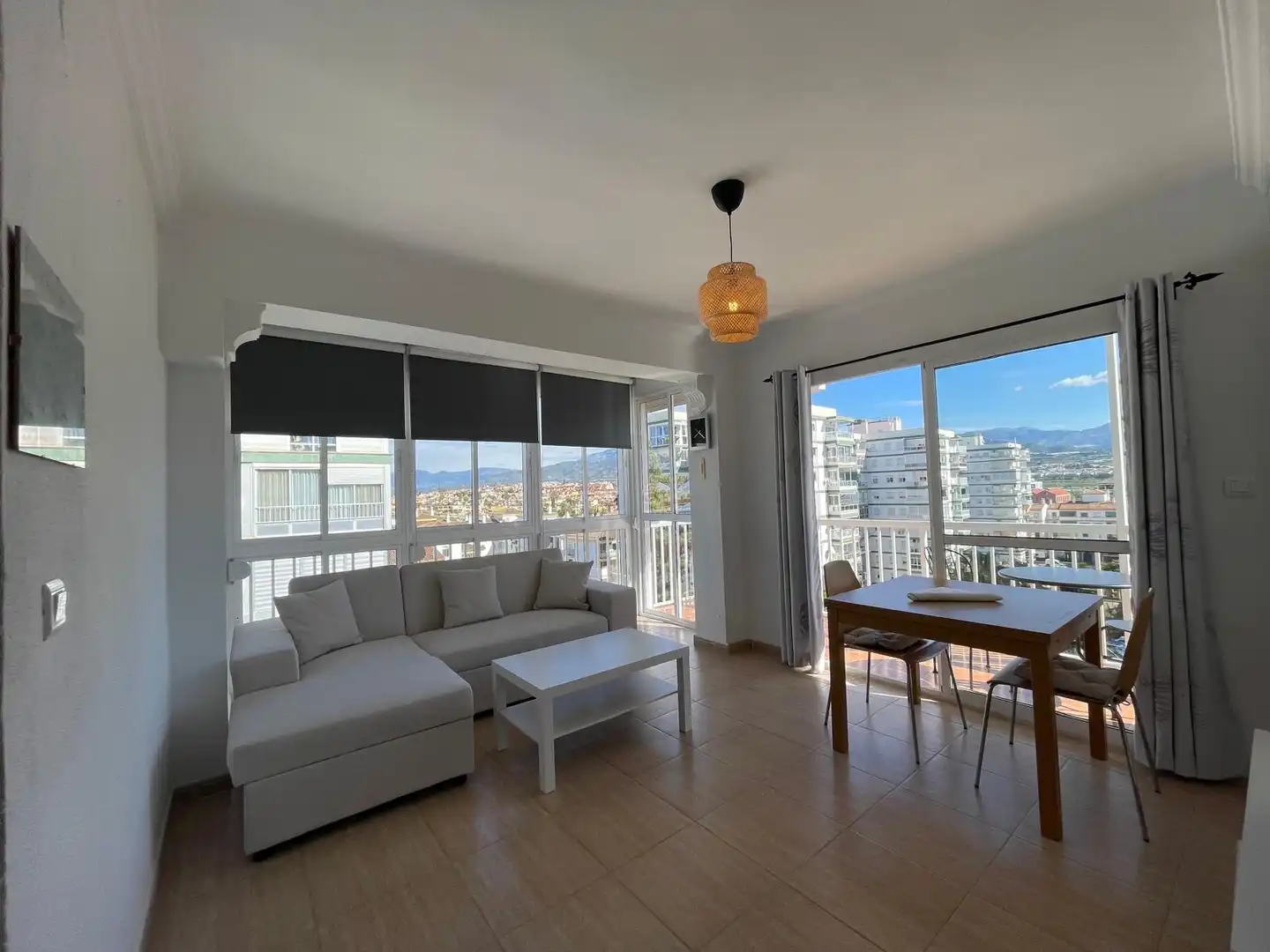 Wohnzimmer von Wohnungen zum Verkauf in Vélez-Málaga mit Klimaanlage, Terrasse und Gemeinschaftspool