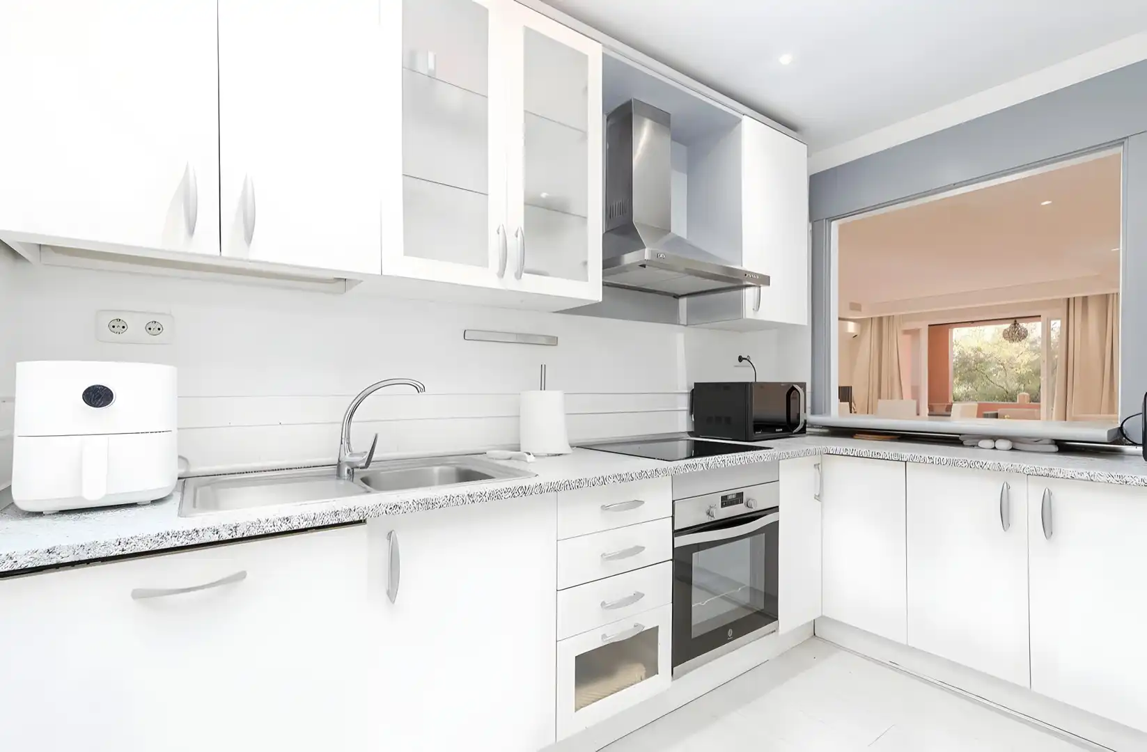 Kitchen of Apartments for rent in Marbella  with Air Conditioner, Terrace and Swimming Pool