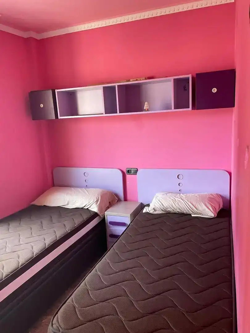 Habitación de Dúplex en venta en Melilla con Aire acondicionado, Amueblado y Horno