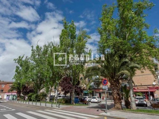 Exterior view of Flat for sale in Pinto  with Air Conditioner and Heating
