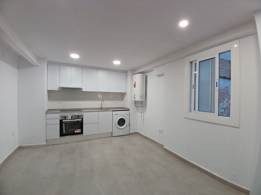 Pis de lloguer a Calle Puigmolto, Centre Vila