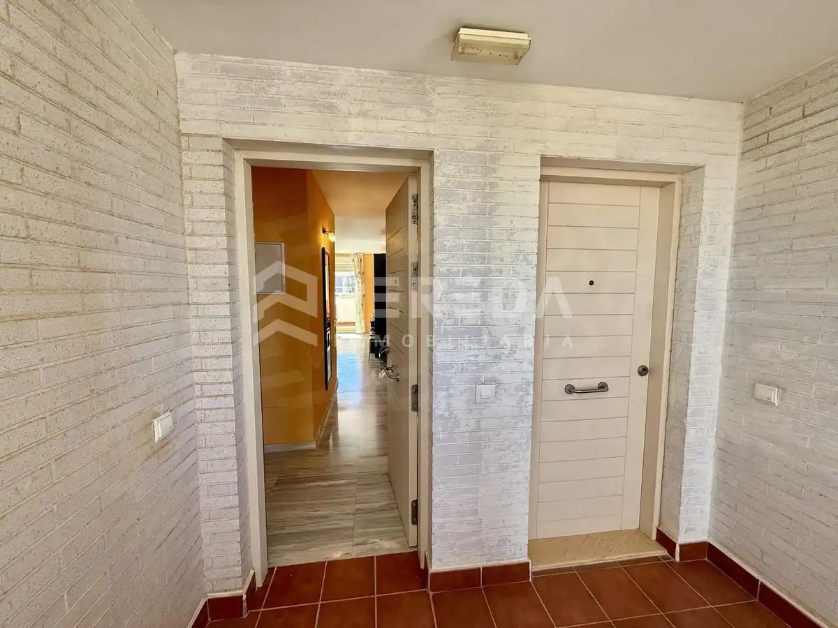 Piso en venta en Roquetas de Mar con Aire acondicionado, Terraza y Amueblado