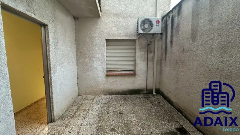 Vista exterior de Piso en venta en Polán con Aire acondicionado y Balcón