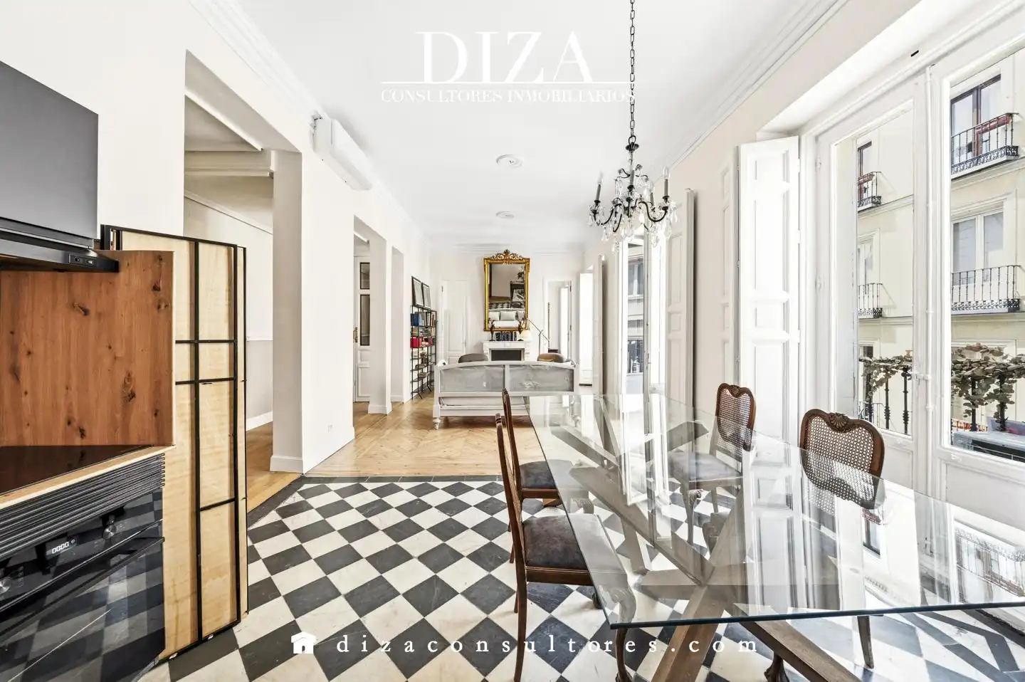 Dining room of Flat for sale in Madrid  with Air Conditioner, Terrace and Furnished