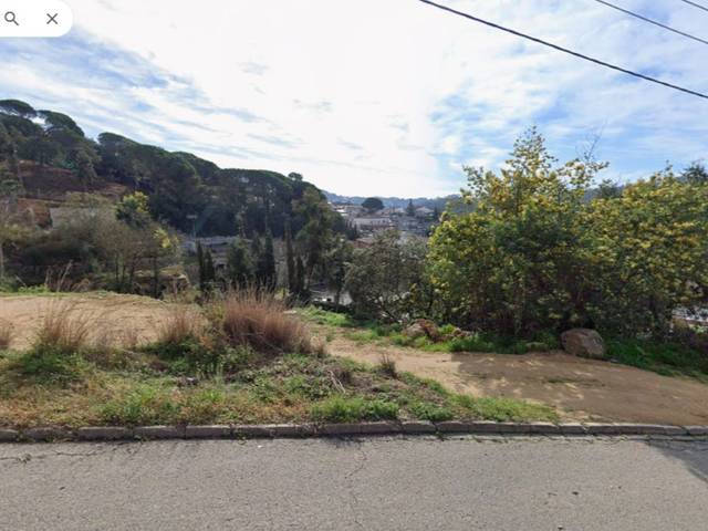 Terreno residencial en Venta en Carrer Hortènsia, 4 en Aiguaviva Parc