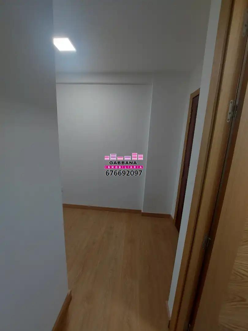 Piso de alquiler en Rúa de Jenaro de la Fuente, 50, Casablanca - Calvario