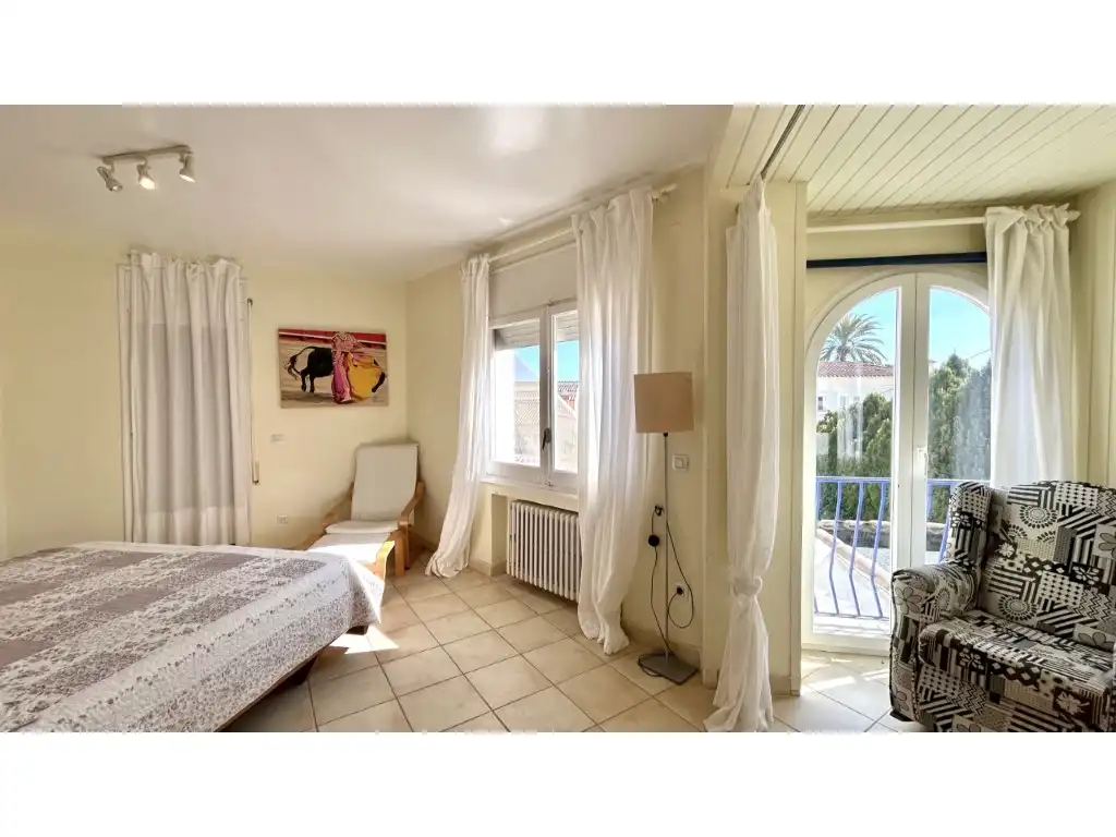 Bedroom of Houses for sale in Empuriabrava