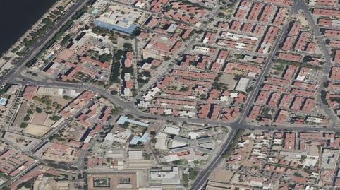 Foto 3 de Piso en venta en Doctores Gonzalez Meneses 3, El Torrejón - El Cerezo, Sevilla Capital