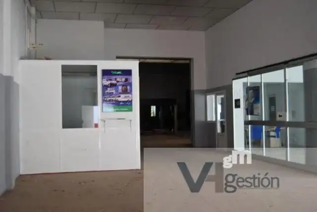 Nave industrial en venta en Villamartín, imagen 3