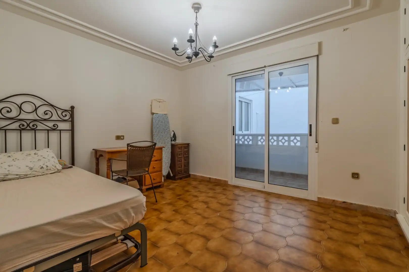 Habitación de Dúplex en venta en Guardamar del Segura con Aire acondicionado, Terraza y Amueblado