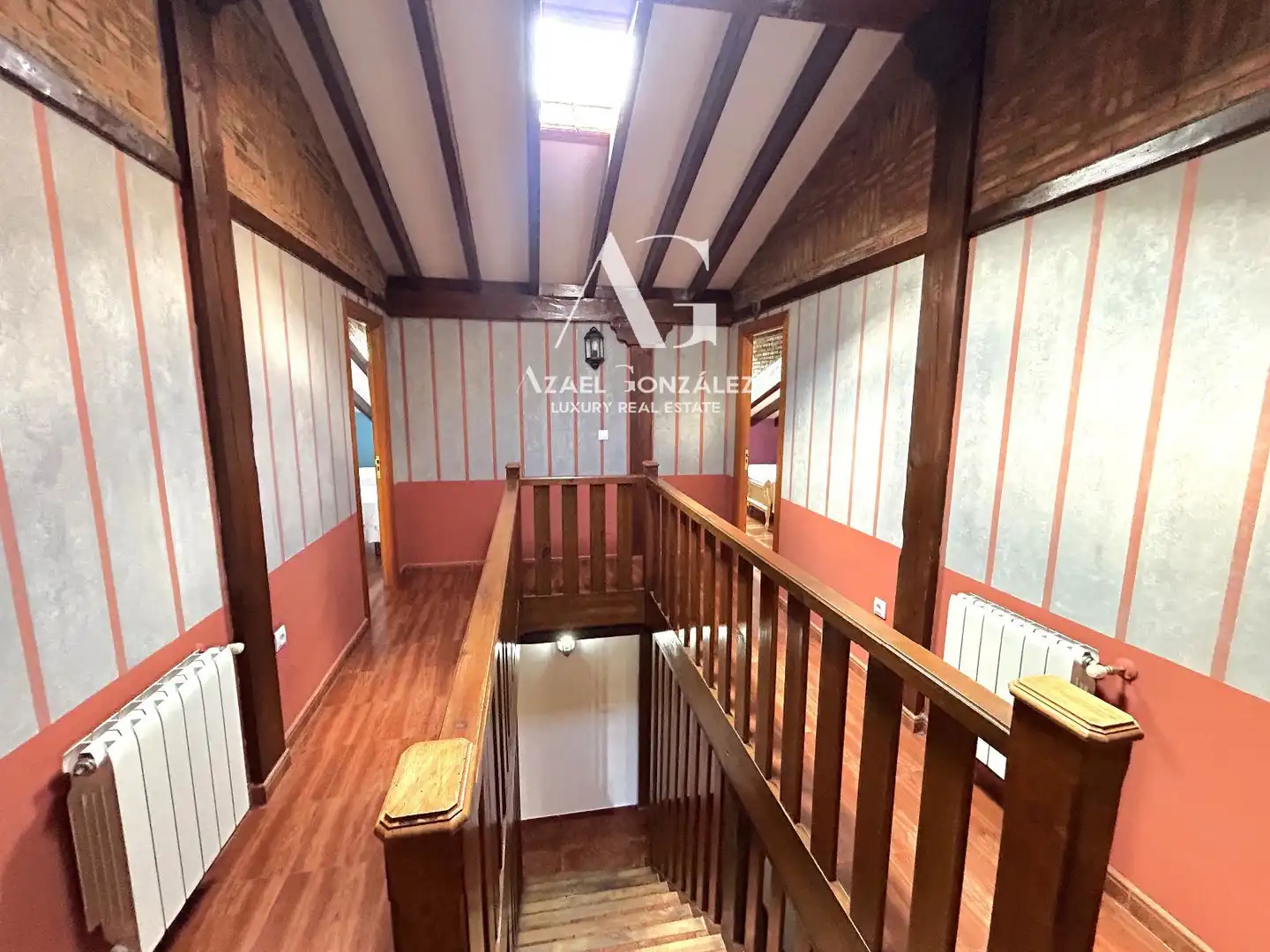 Casa adosada en venta en Val de San Vicente  con Calefacción, Terraza y Amueblado