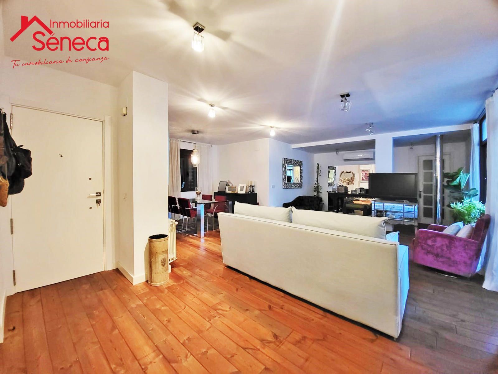 Sala d'estar de Pis en venda en  Córdoba Capital amb Aire condicionat, Calefacció i Terrassa