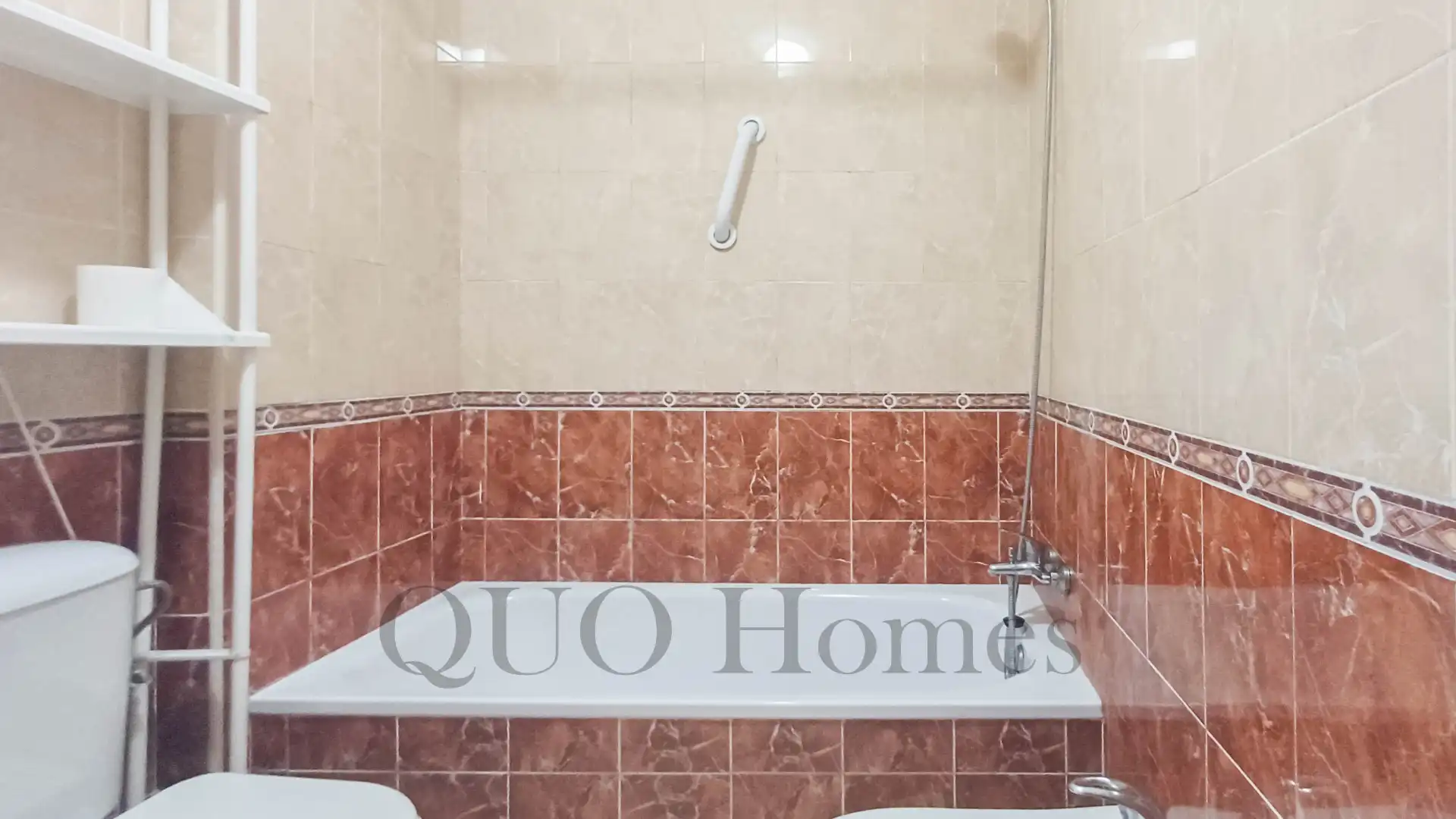 Bathroom of Flat for sale in Jerez de la Frontera  with Air Conditioner, Storage room and Balcony