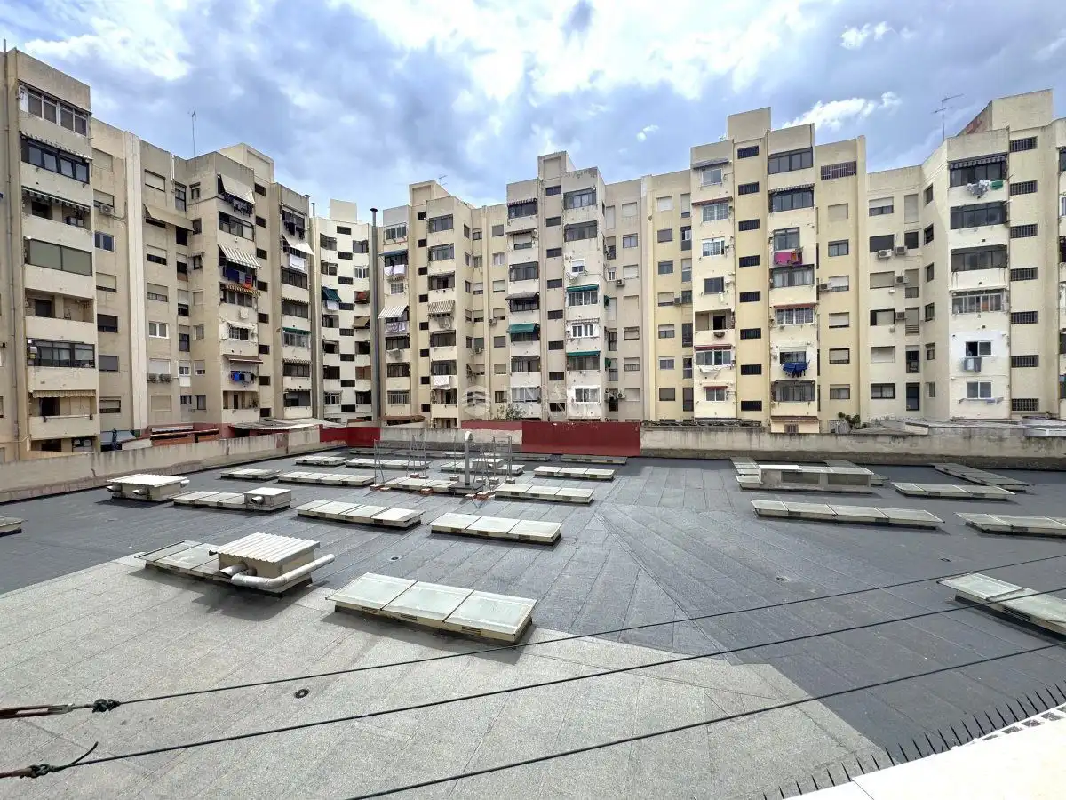 Exterior view of Flat for sale in Valencia  with Balcony