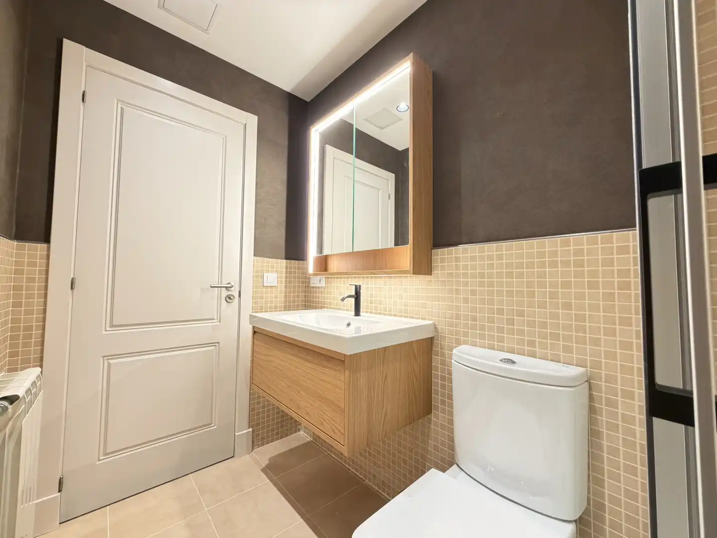 Baño de Ático en venta en Lugo con Amueblado y Alarma