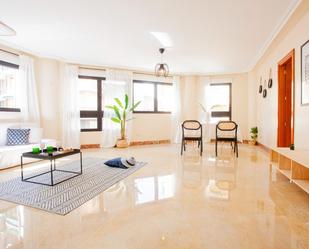 Sala d'estar de Oficina de lloguer en Alicante / Alacant amb Aire condicionat i Calefacció