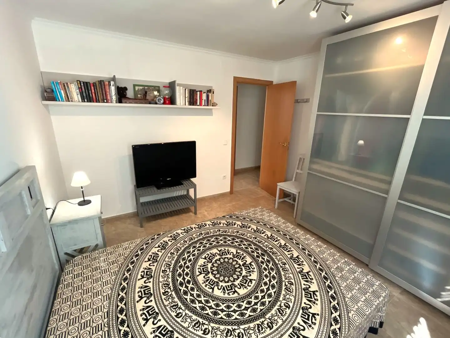 Sala de estar de Planta baja en venta en Castell d'Aro, Platja d'Aro i s'Agaró con Aire acondicionado, Jardín privado y Terraza