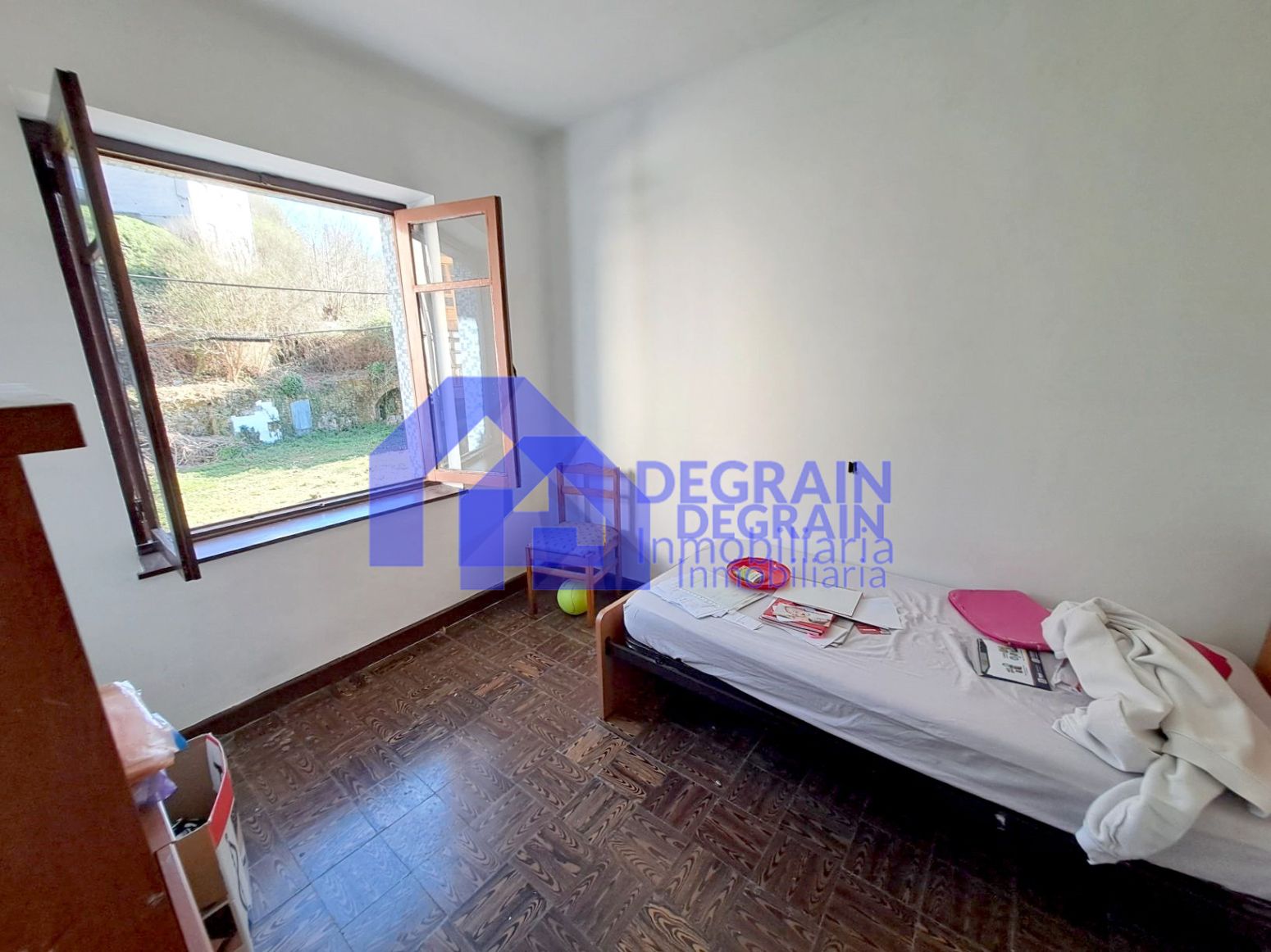 Bedroom of Flat for sale in Langreo  with Heating, Storage room and Furnished