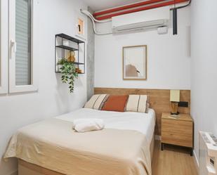 Bedroom of Apartment to rent in  Madrid Capital  with Air Conditioner, Furnished and Oven