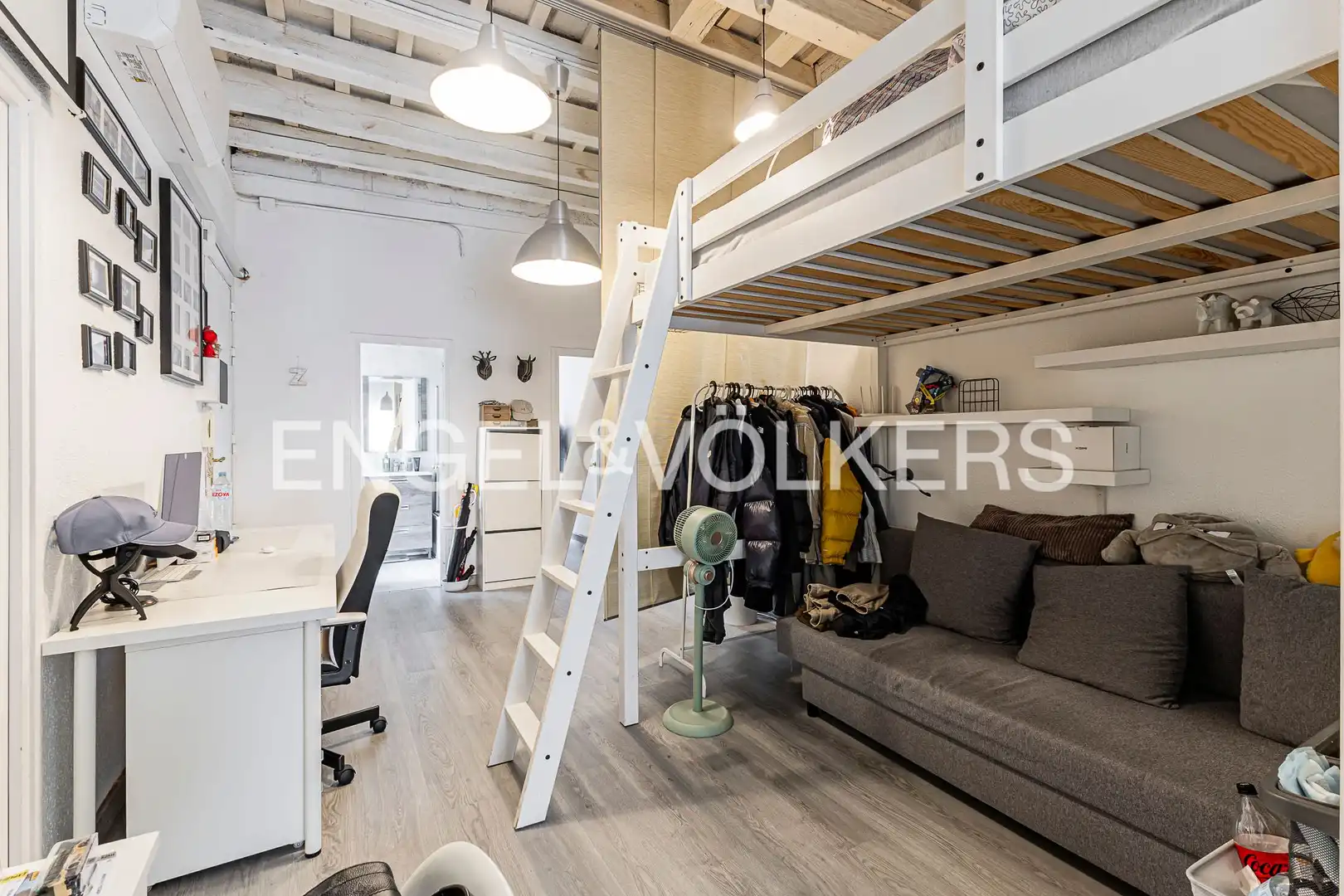 Piso en venta en Barcelona con Aire acondicionado, Calefacción y Parquet