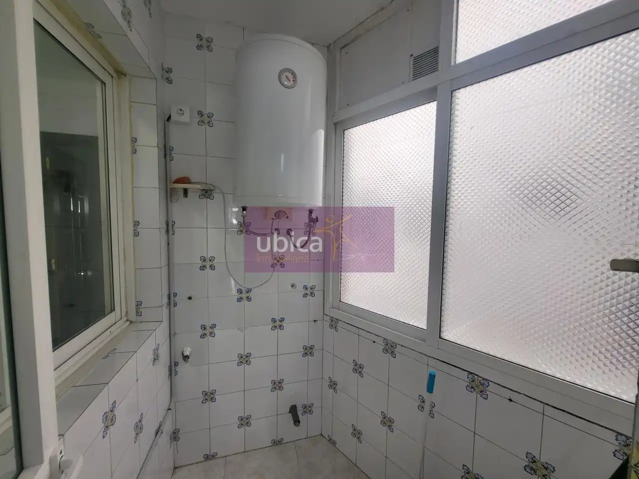 Baño de Piso en venta en Vigo  con Calefacción, Parquet y Terraza