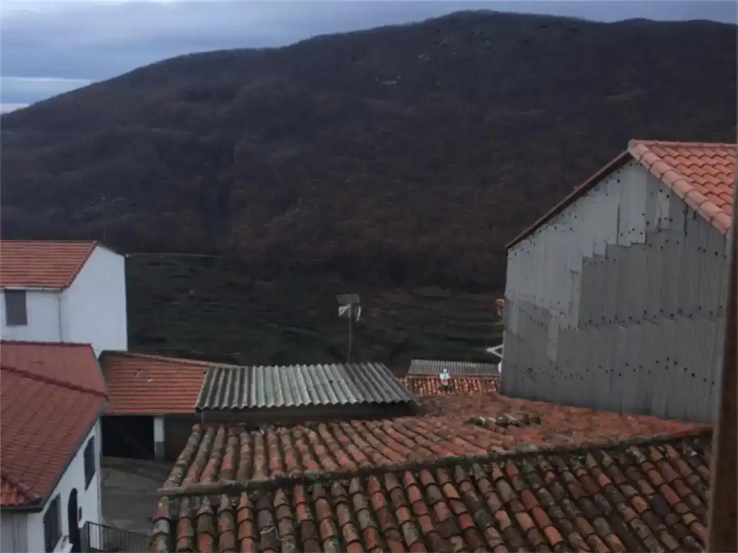 Vista exterior de Casa adosada en venda en Barrado