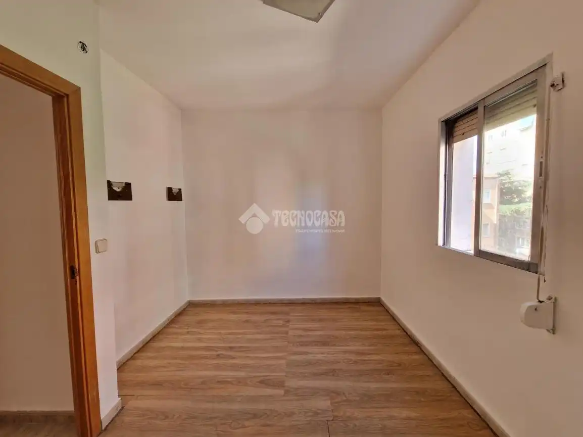 Bedroom of Flat for sale in Madrid  with Air Conditioner and Terrace