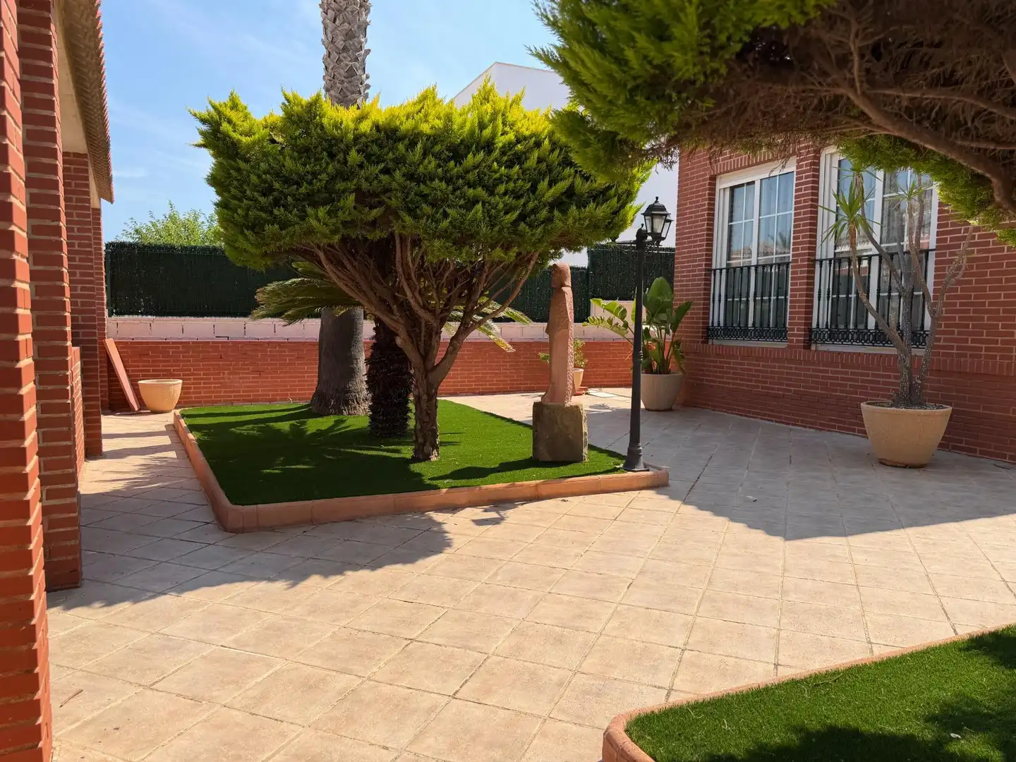 Garden of Houses for sale in Cartagena  with Air Conditioner, Heating and Private garden