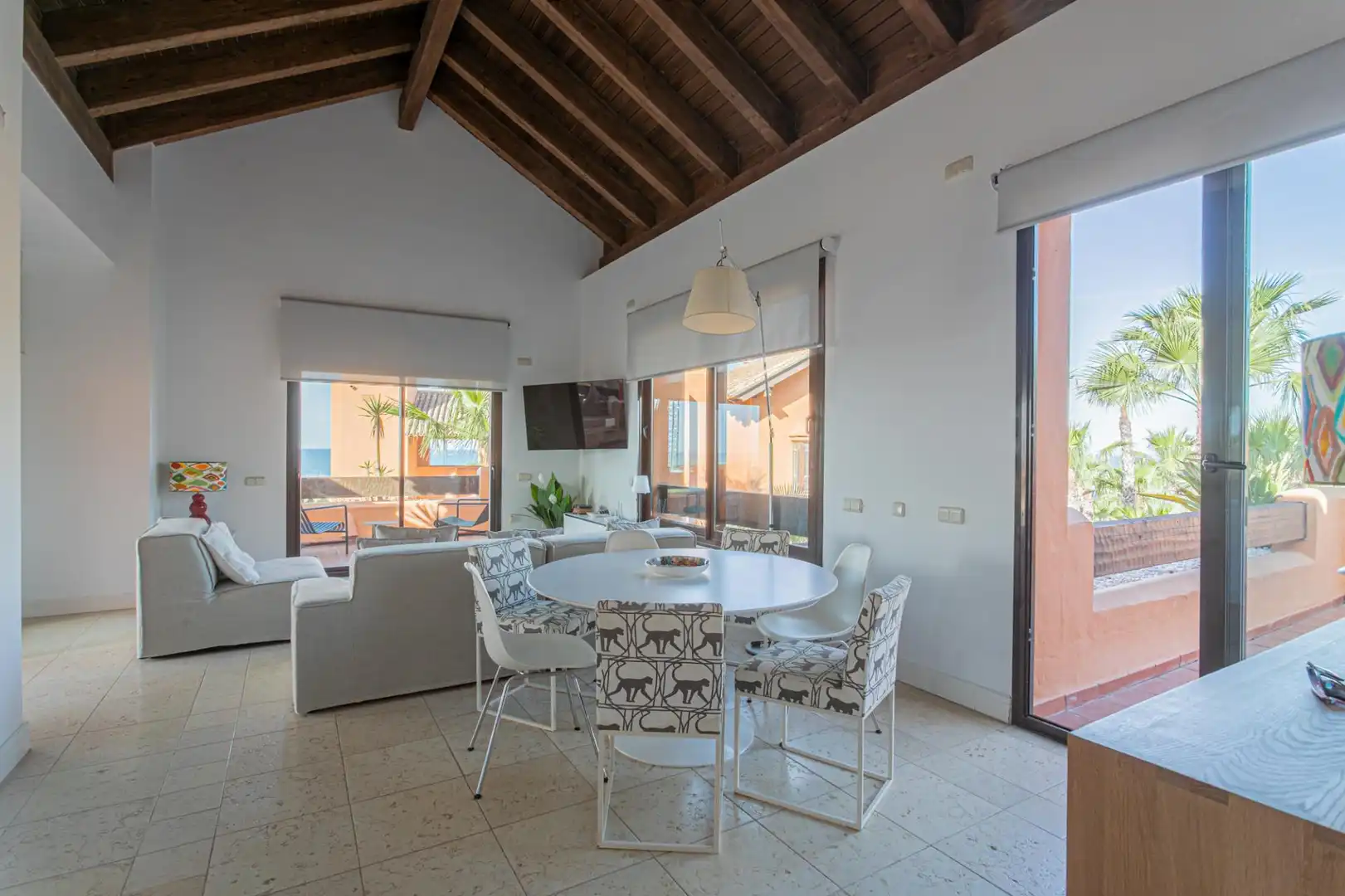 Menjador de Apartament en venda en Chiclana de la Frontera amb Piscina comunitària