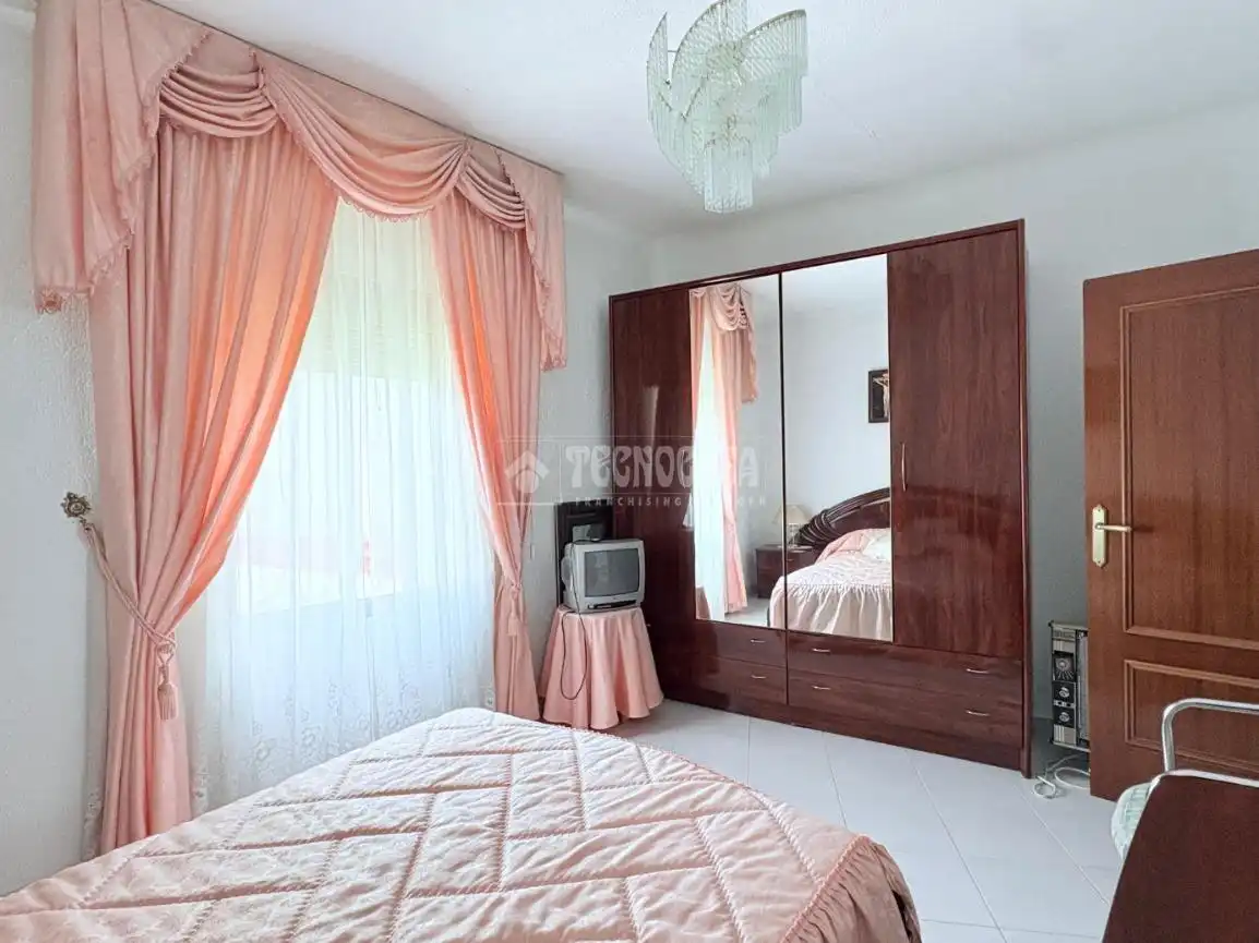 Bedroom of Houses for sale in Pinto  with Air Conditioner and Heating