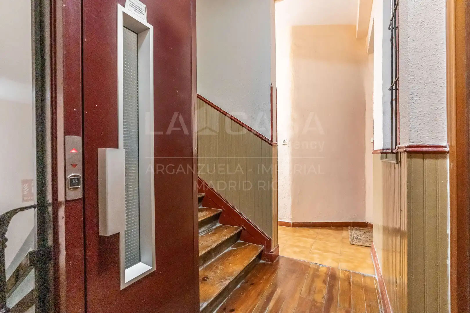 Flat for sale in Imperial