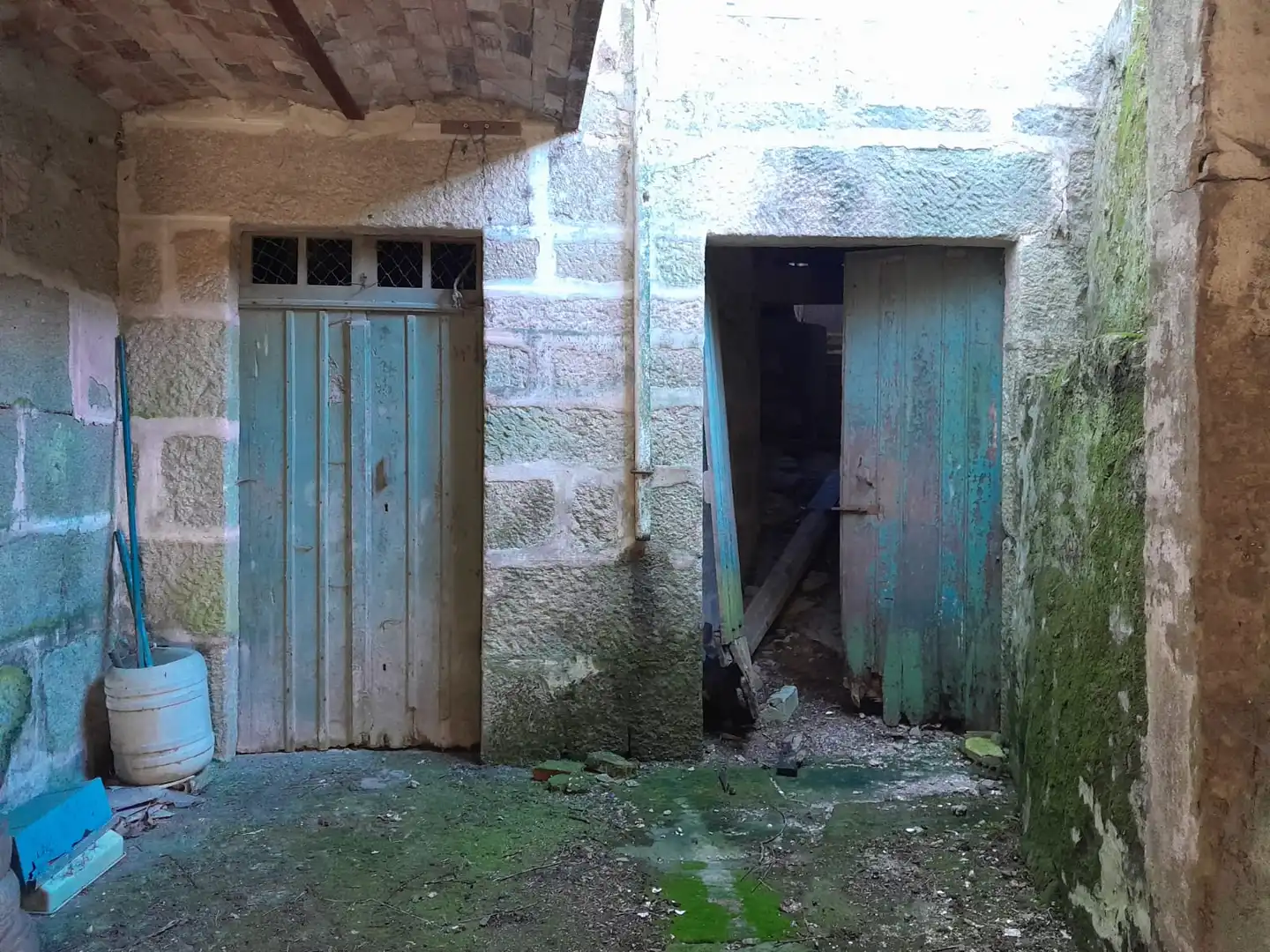 Außenansicht von Gebäude zum Verkauf in Mondariz