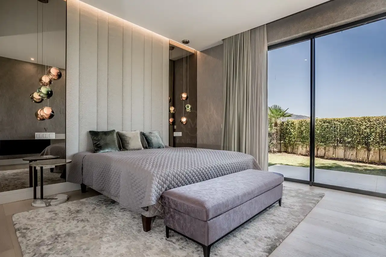 Bedroom of Houses for sale in Marbella  with Air Conditioner, Heating and Private garden