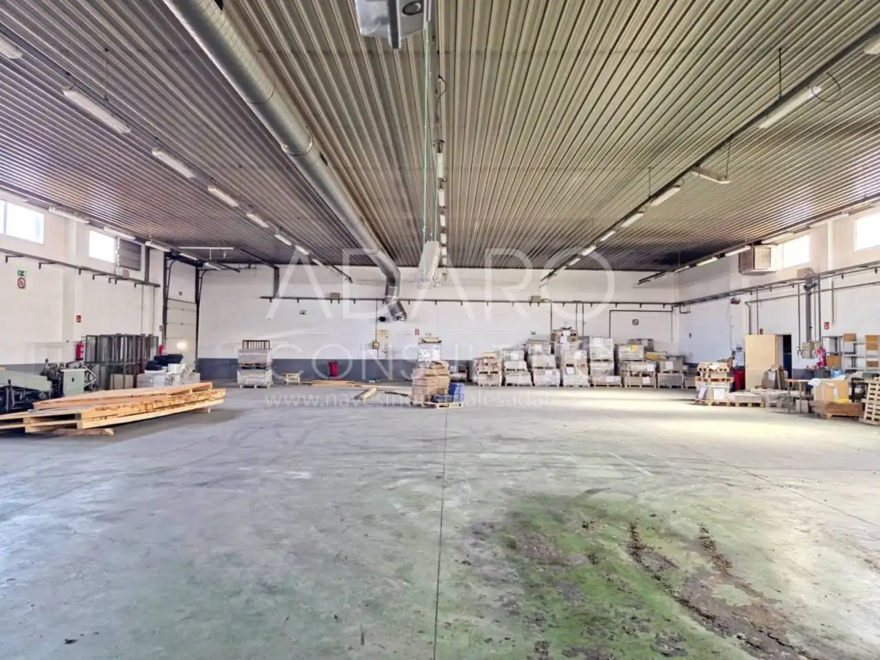 Fabrikhallen zur Miete in Fuenlabrada