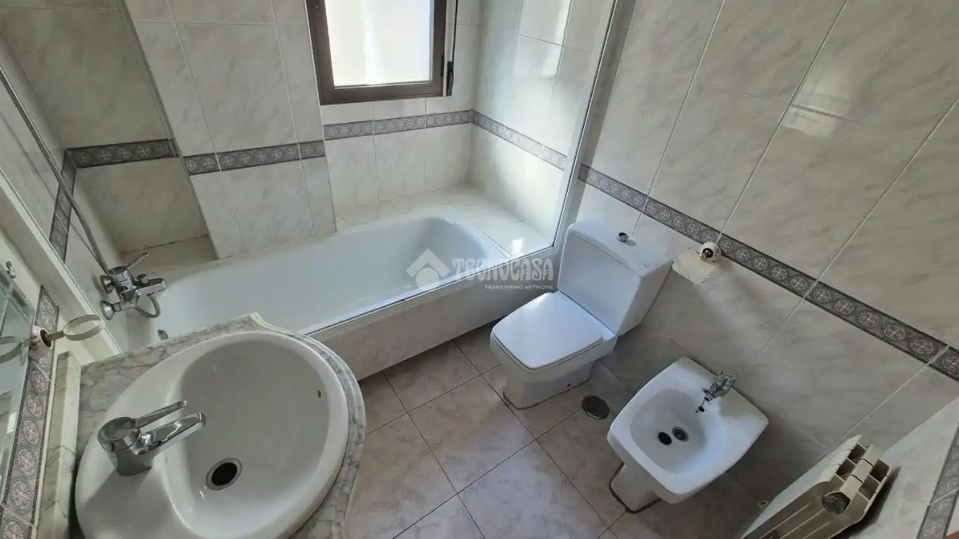 Baño de Piso en venta en Villaverde
