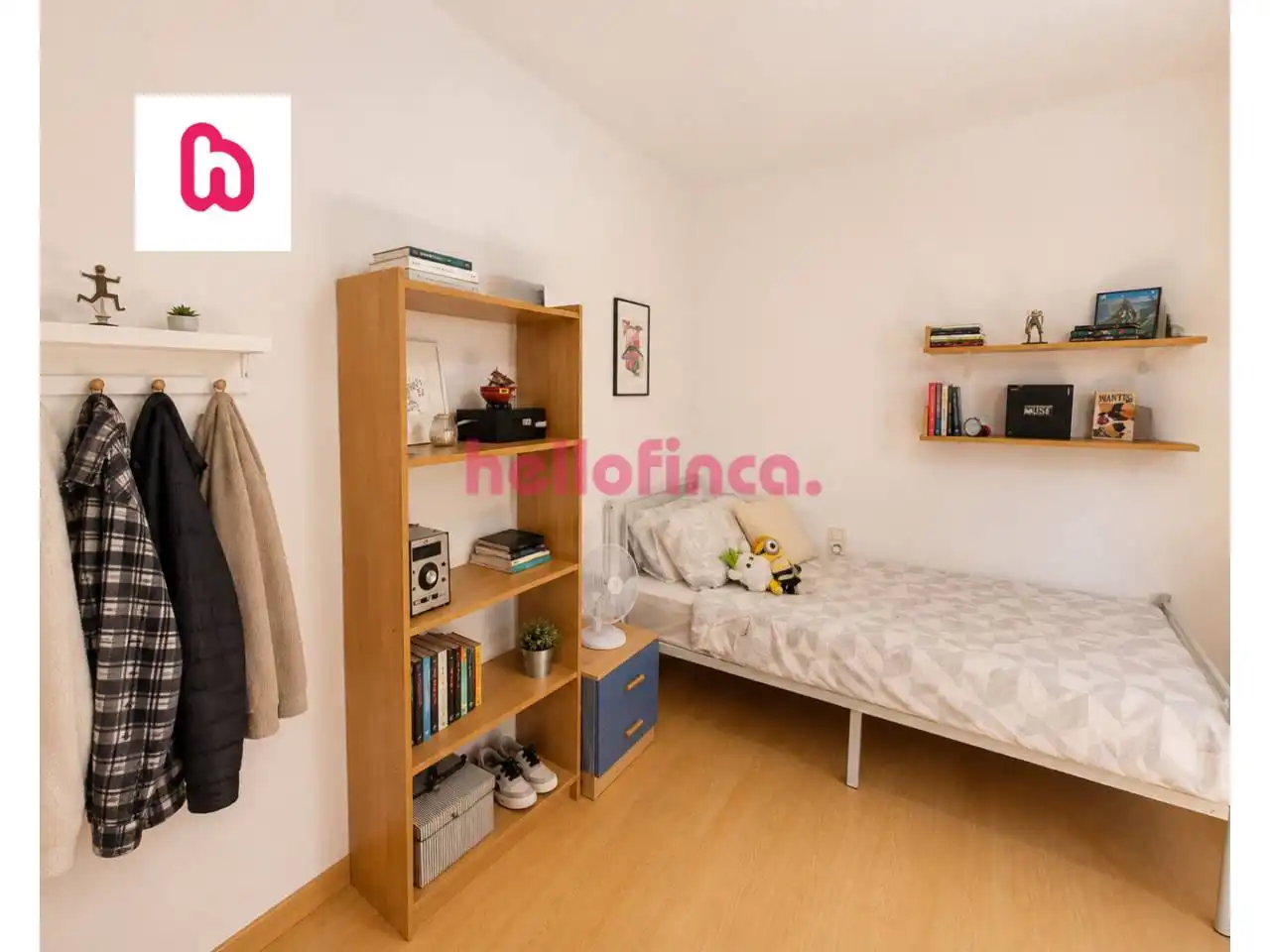 Habitación de Piso en venta en Vilafranca del Penedès con Calefacción, Parquet y Terraza