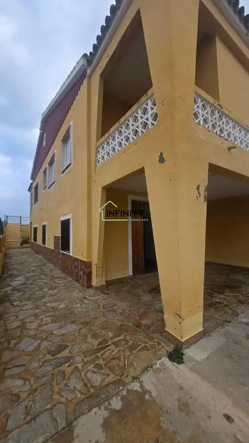 Exterior view of Houses for sale in Tavernes de la Valldigna  with Balcony