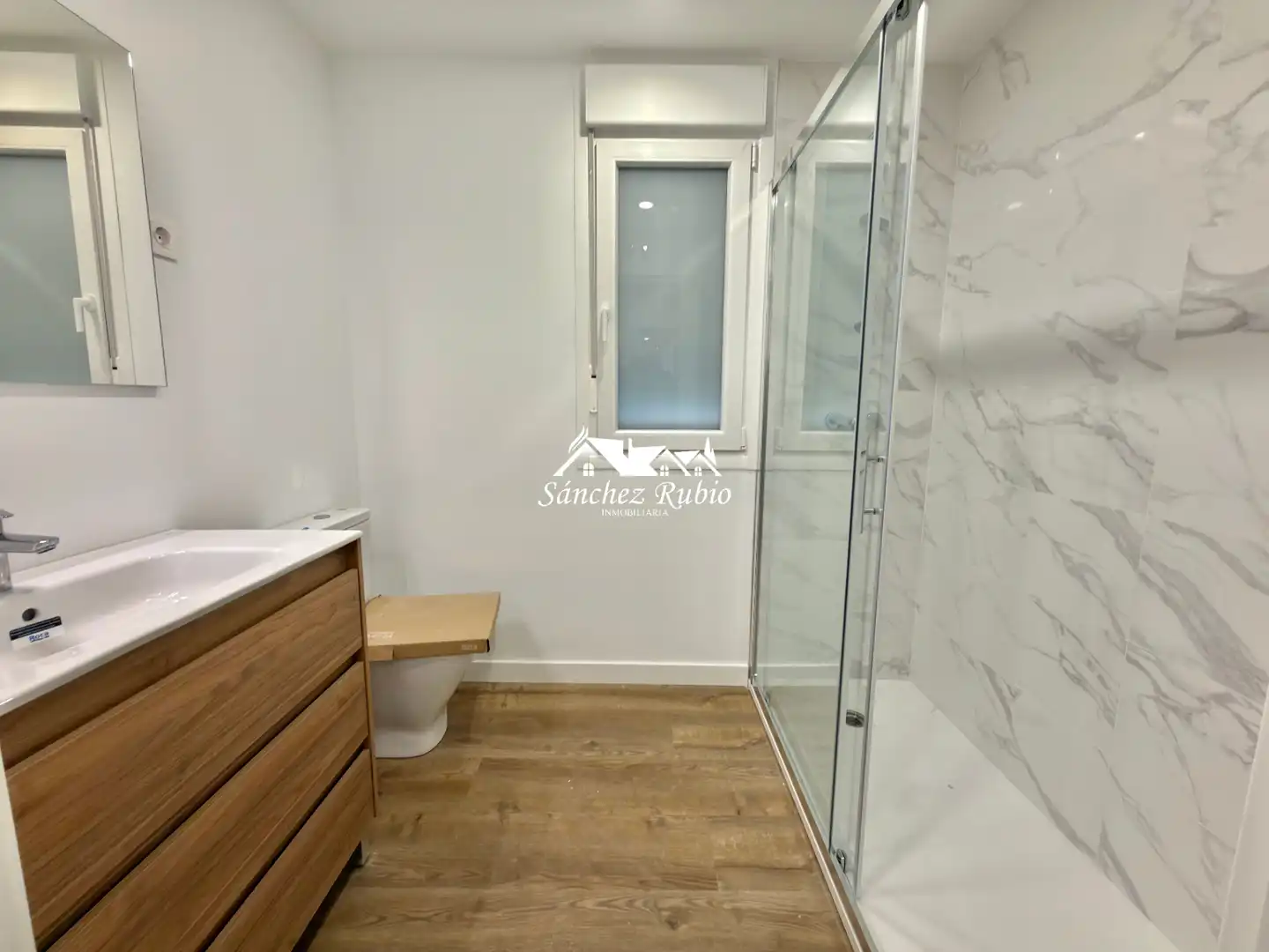 Baño de Piso de alquiler en Galapagar con Aire acondicionado, Calefacción y Terraza