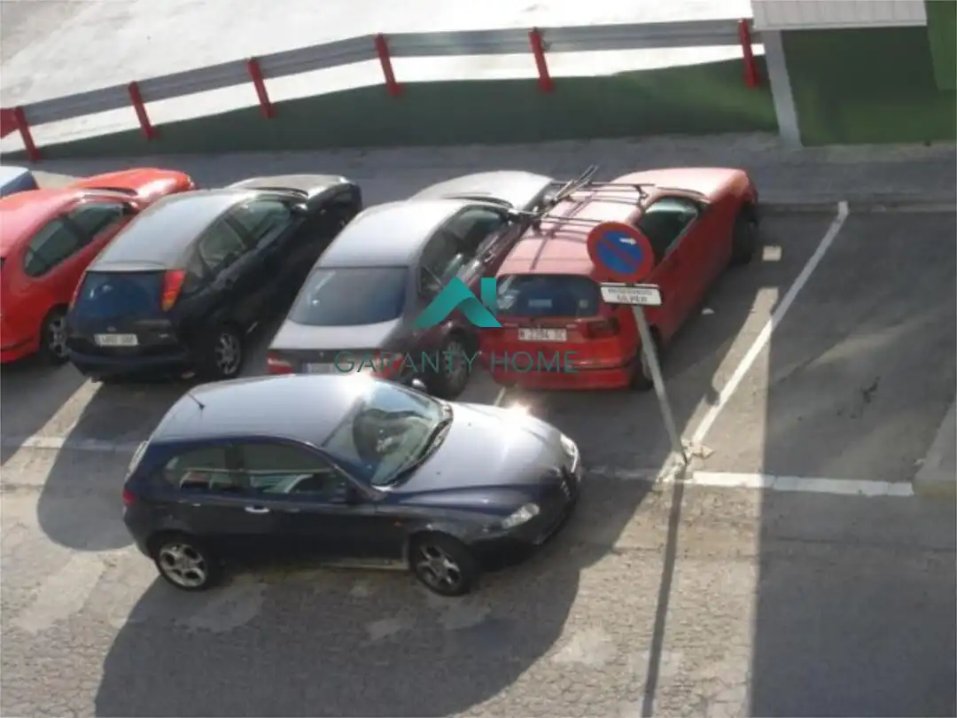 Parking of Office for rent in Madrid  with Air Conditioner